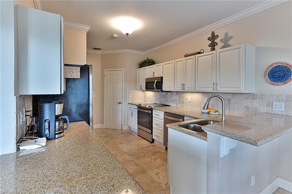 175 Barefoot Cir 29, Bonita Springs, FL 34134-19