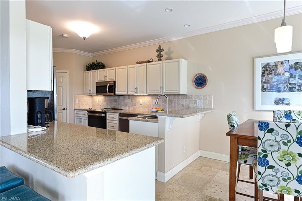 175 Barefoot Cir 29, Bonita Springs, FL 34134-20