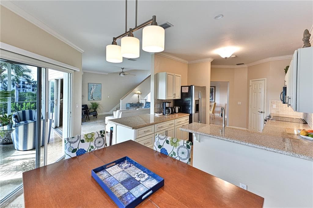 175 Barefoot Cir 29, Bonita Springs, FL 34134-22