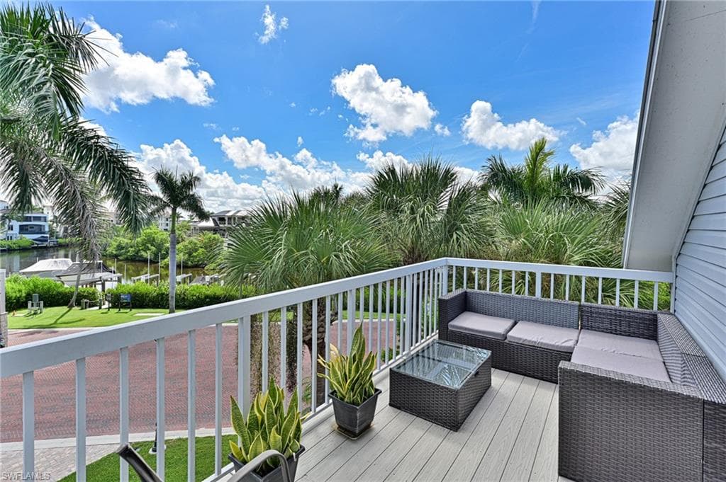 175 Barefoot Cir 29, Bonita Springs, FL 34134-28