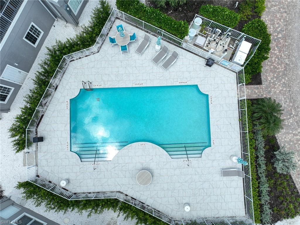 175 Barefoot Cir 29, Bonita Springs, FL 34134-37