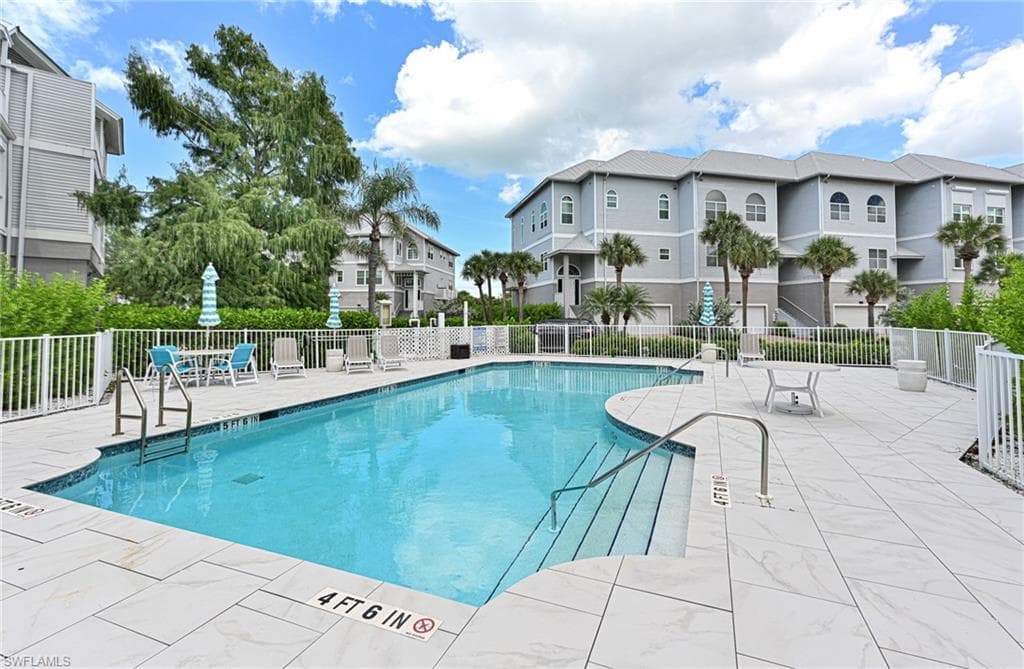 175 Barefoot Cir 29, Bonita Springs, FL 34134-7