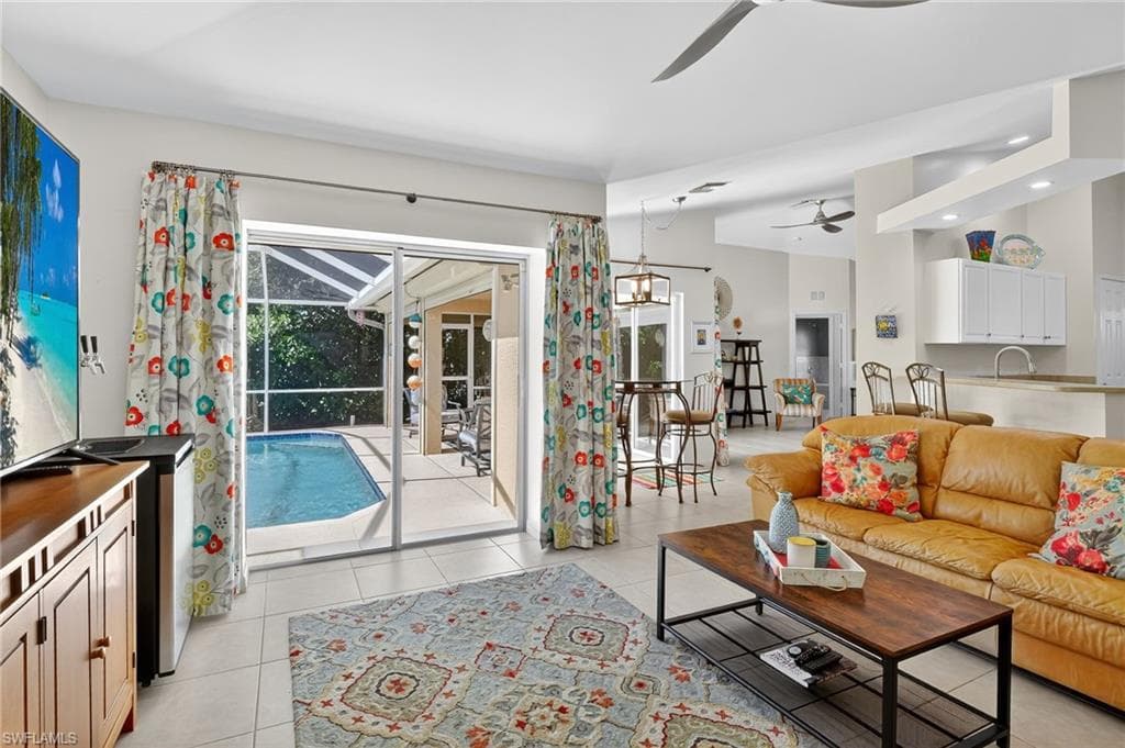 5 Tahiti Rd, Marco Island, FL 34145-8