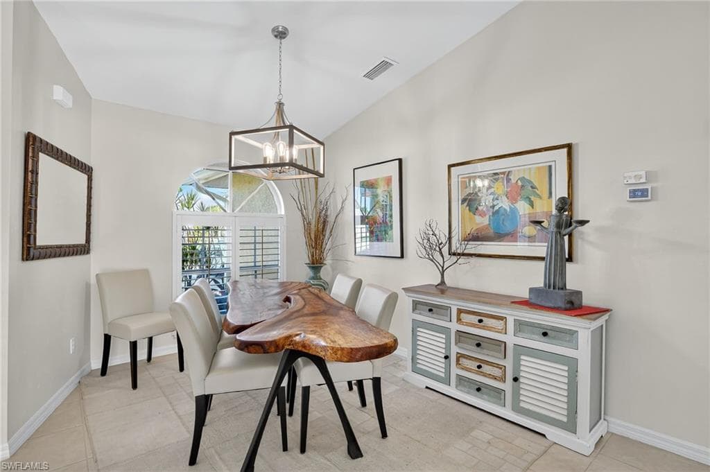 5 Tahiti Rd, Marco Island, FL 34145-14