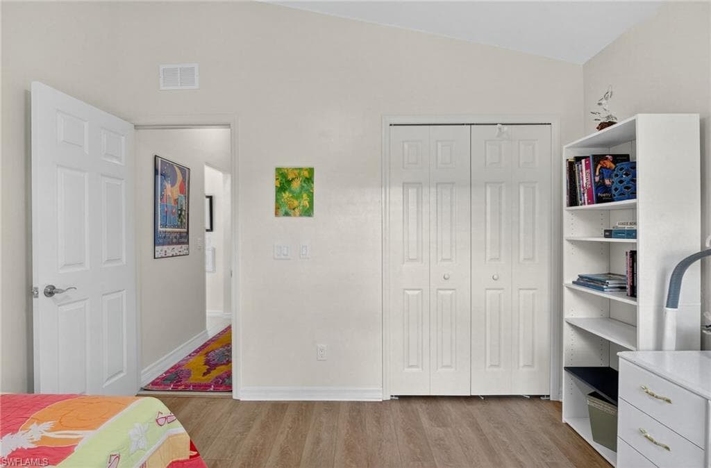 5 Tahiti Rd, Marco Island, FL 34145-29