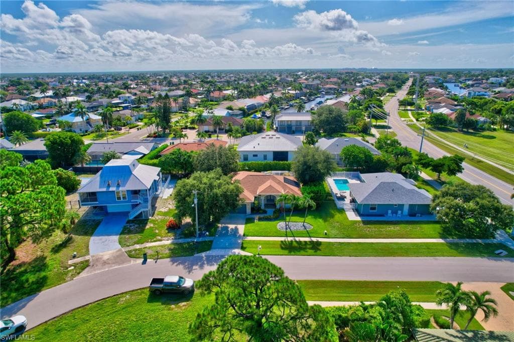 5 Tahiti Rd, Marco Island, FL 34145-39