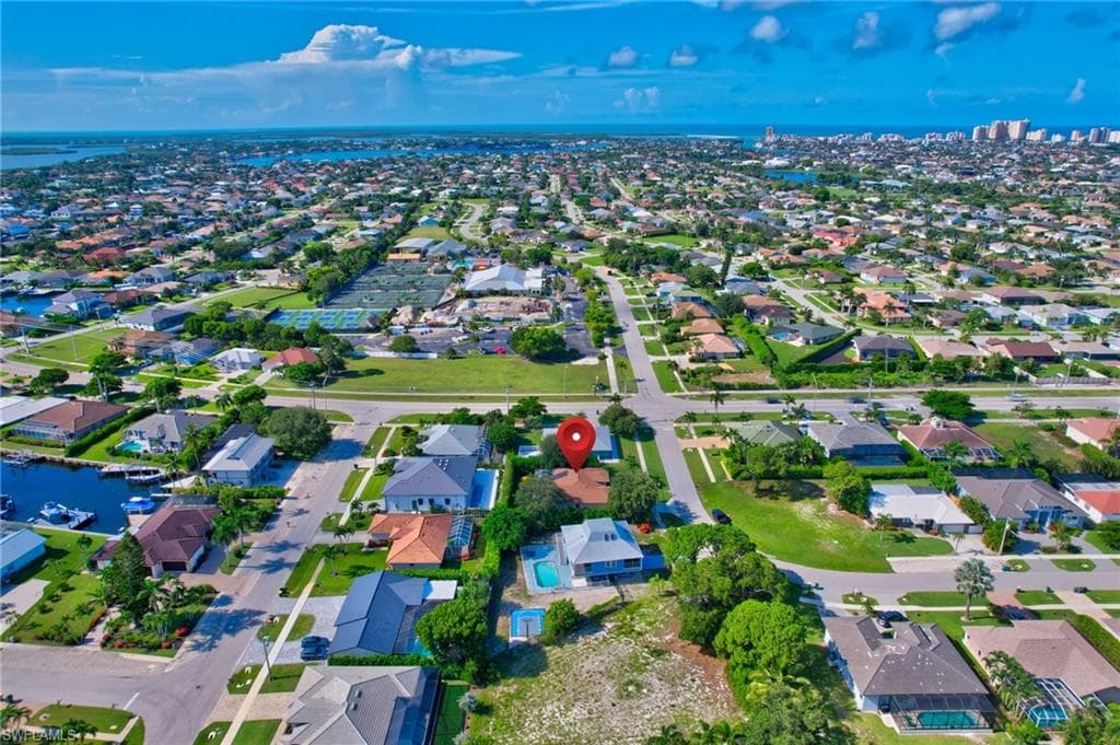 5 Tahiti Rd, Marco Island, FL 34145-44