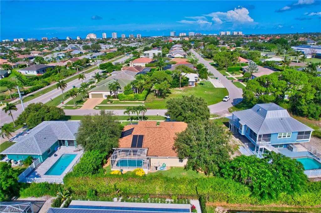 5 Tahiti Rd, Marco Island, FL 34145-46