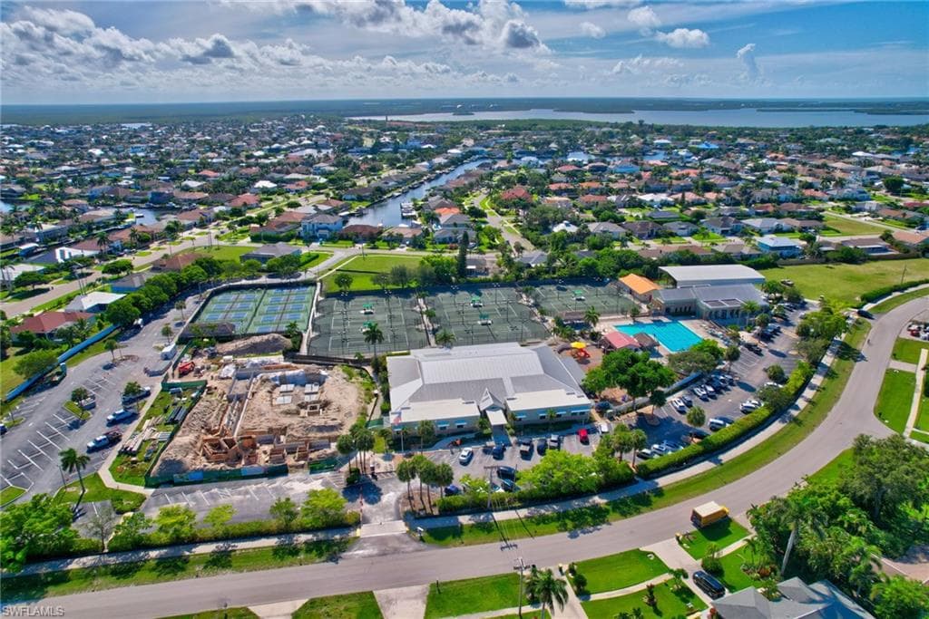 5 Tahiti Rd, Marco Island, FL 34145-47
