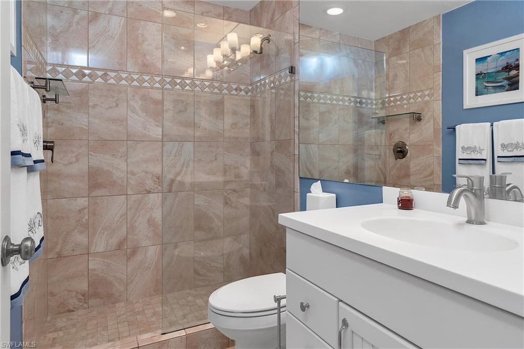 195 Fox Glen Dr 3-195, Naples, FL 34104-20