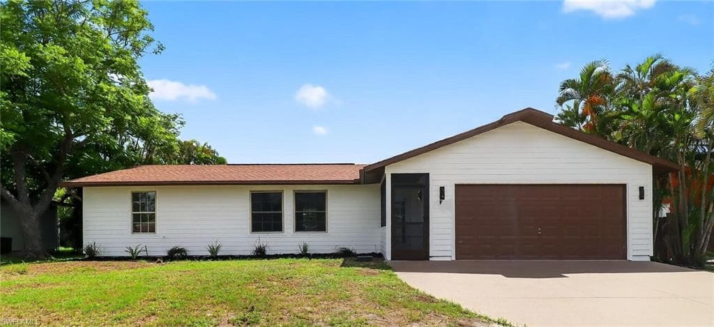 18261 Fern Rd, Fort Myers, FL 33967-1