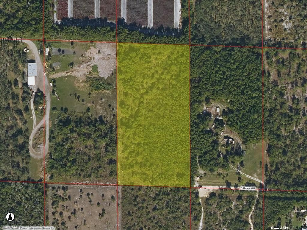 1775 Kearney Ave, Naples, FL 34117-3
