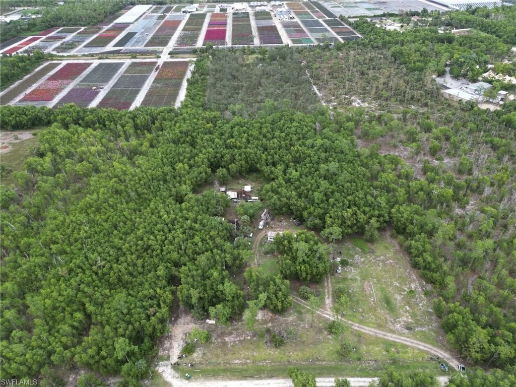 1775 Kearney Ave, Naples, FL 34117-4