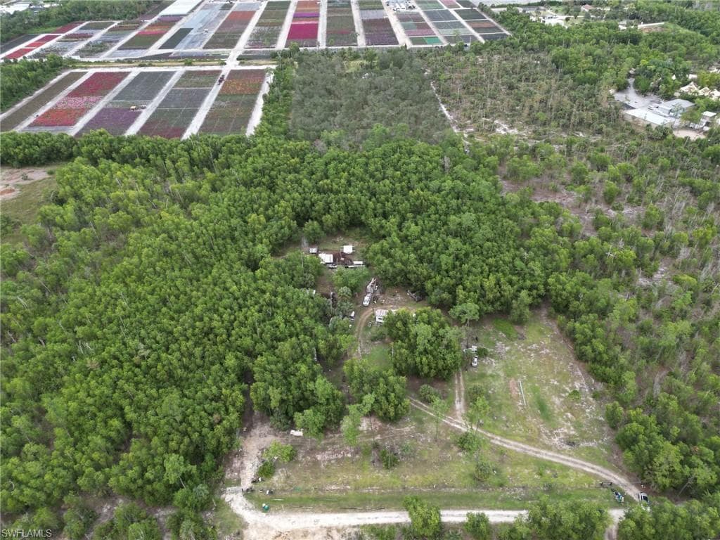 1775 Kearney Ave, Naples, FL 34117-8