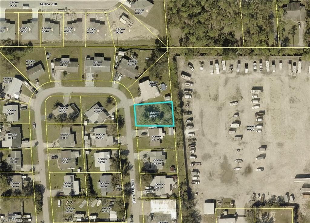 1216 Pondella Cir, North Fort Myers, FL 33903-1