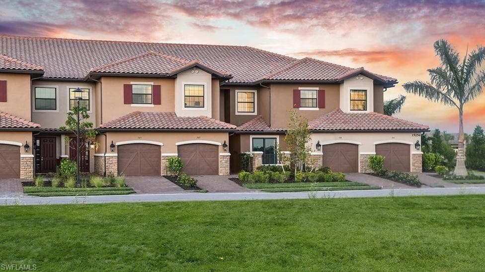 15319 Lucerna St 101, Naples, FL 34114-2