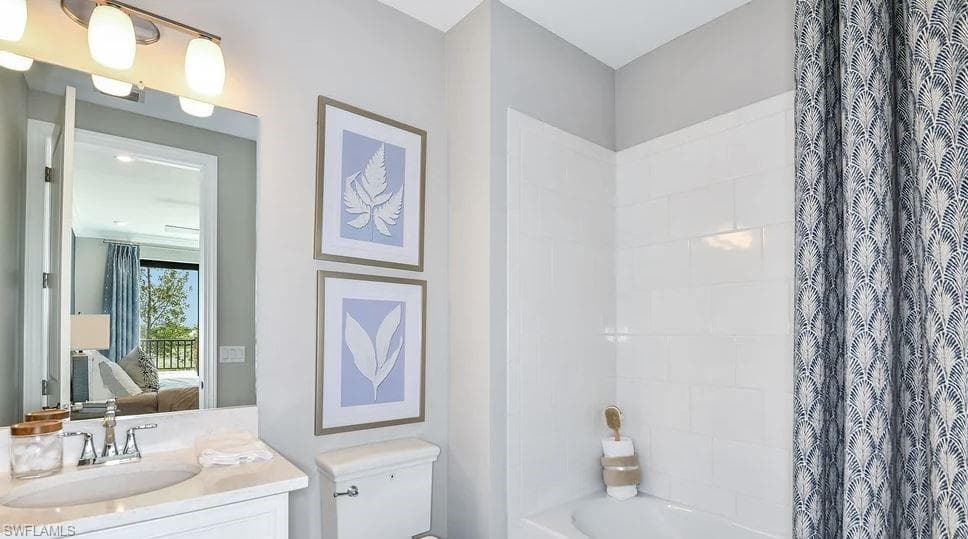 15319 Lucerna St 104, Naples, FL 34114-12