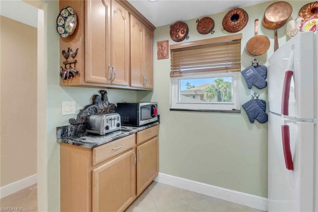 5595 Rattlesnake Hammock Rd C-19, Naples, FL 34113-11