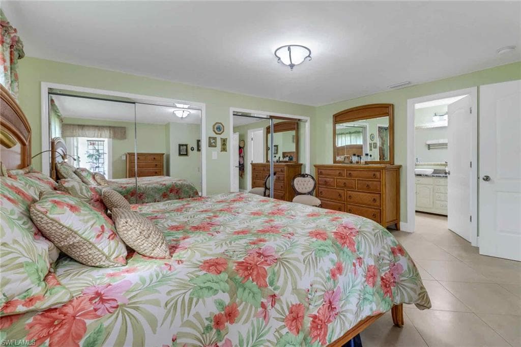 5595 Rattlesnake Hammock Rd C-19, Naples, FL 34113-14