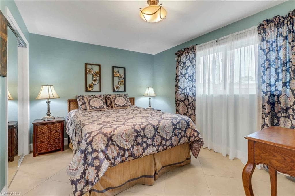 5595 Rattlesnake Hammock Rd C-19, Naples, FL 34113-17