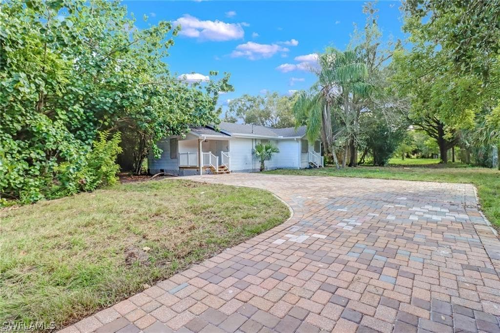 11100 Orange River Blvd, Fort Myers, FL 33905-19