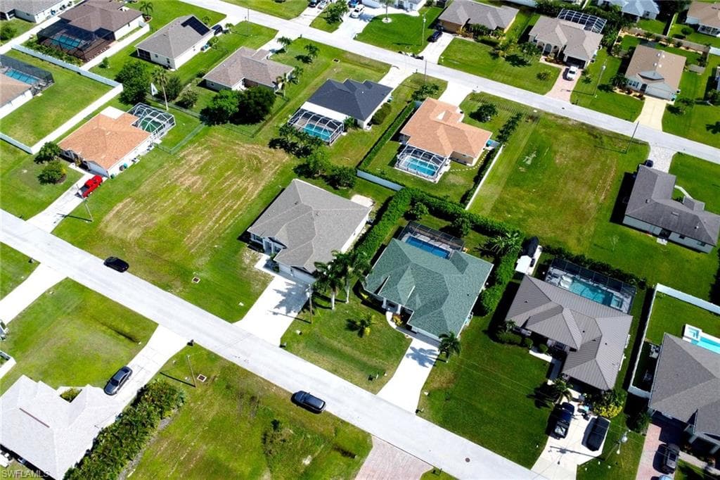 2118 25th Ter, Cape Coral, FL 33914-28