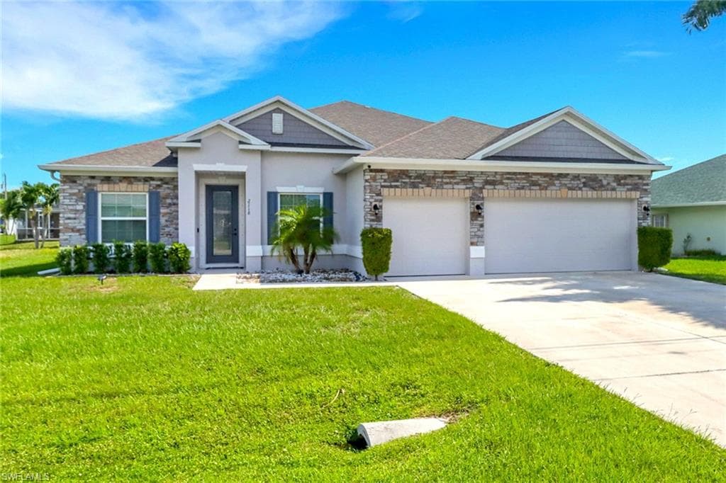 2118 25th Ter, Cape Coral, FL 33914-2
