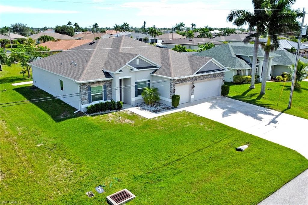 2118 25th Ter, Cape Coral, FL 33914-32