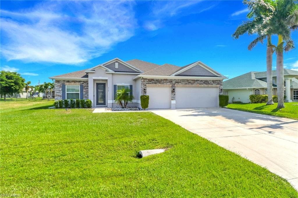 2118 25th Ter, Cape Coral, FL 33914-4