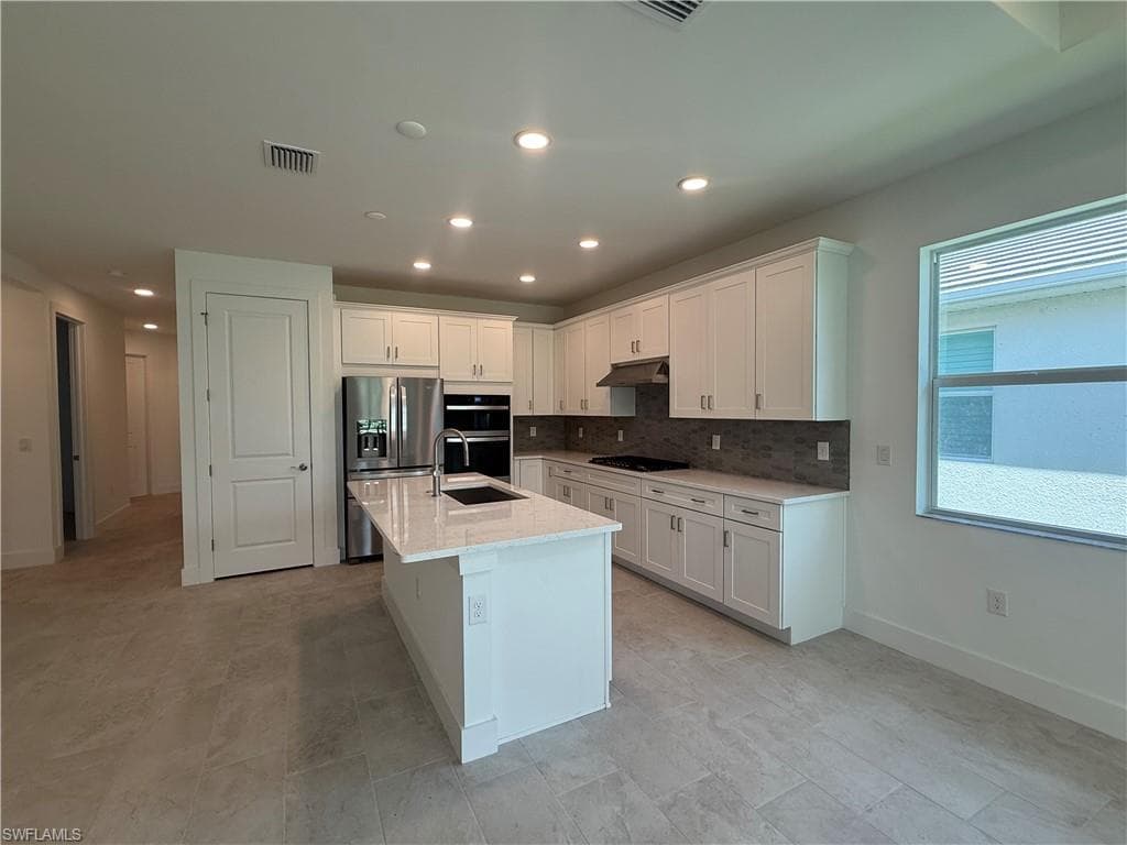 8813 Oceana Way, Naples, FL 34114-15