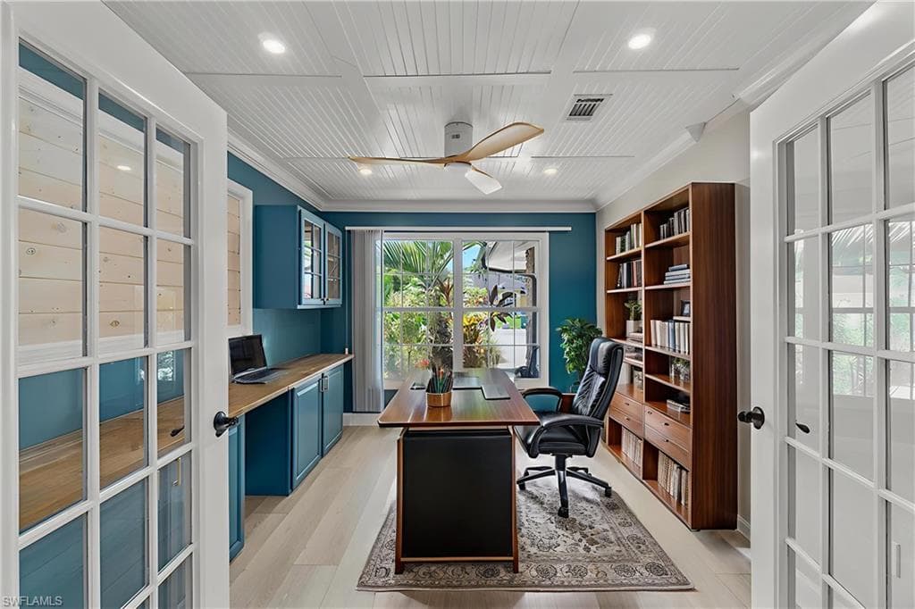 4201 29th Pl SW, Naples, FL 34116-20