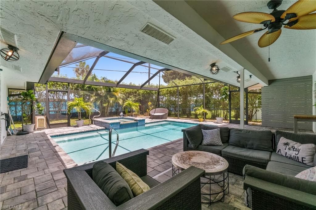 4201 29th Pl SW, Naples, FL 34116-22