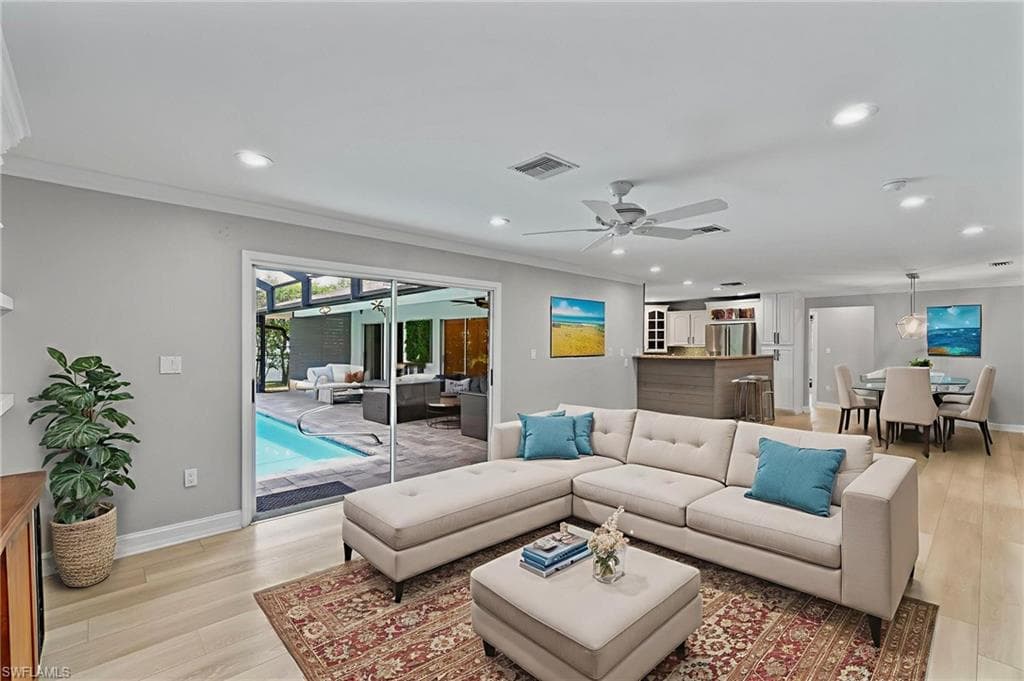 4201 29th Pl SW, Naples, FL 34116-7