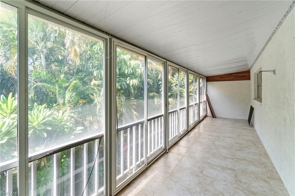2828 Jackson St M5, Fort Myers, FL 33901-13
