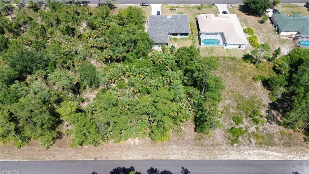 2114 Polar Ave, Alva, FL 33920-1