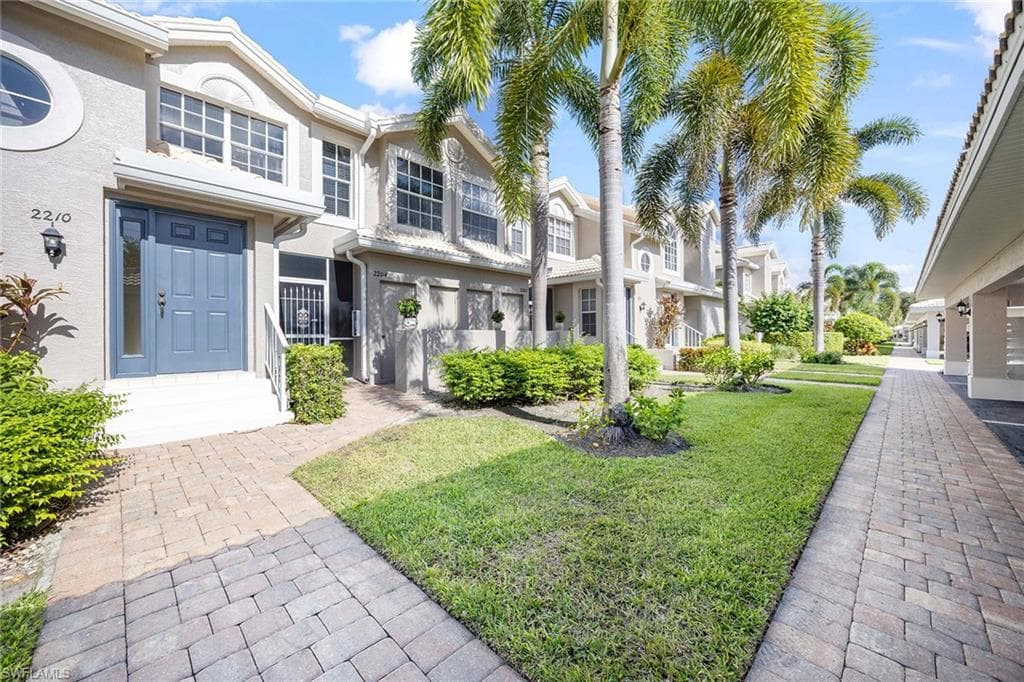 28072 Cavendish Ct 2205, Bonita Springs, FL 34135-3