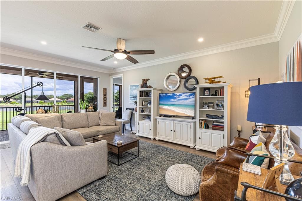 778 Regency Reserve Cir 1603, Naples, FL 34119-9