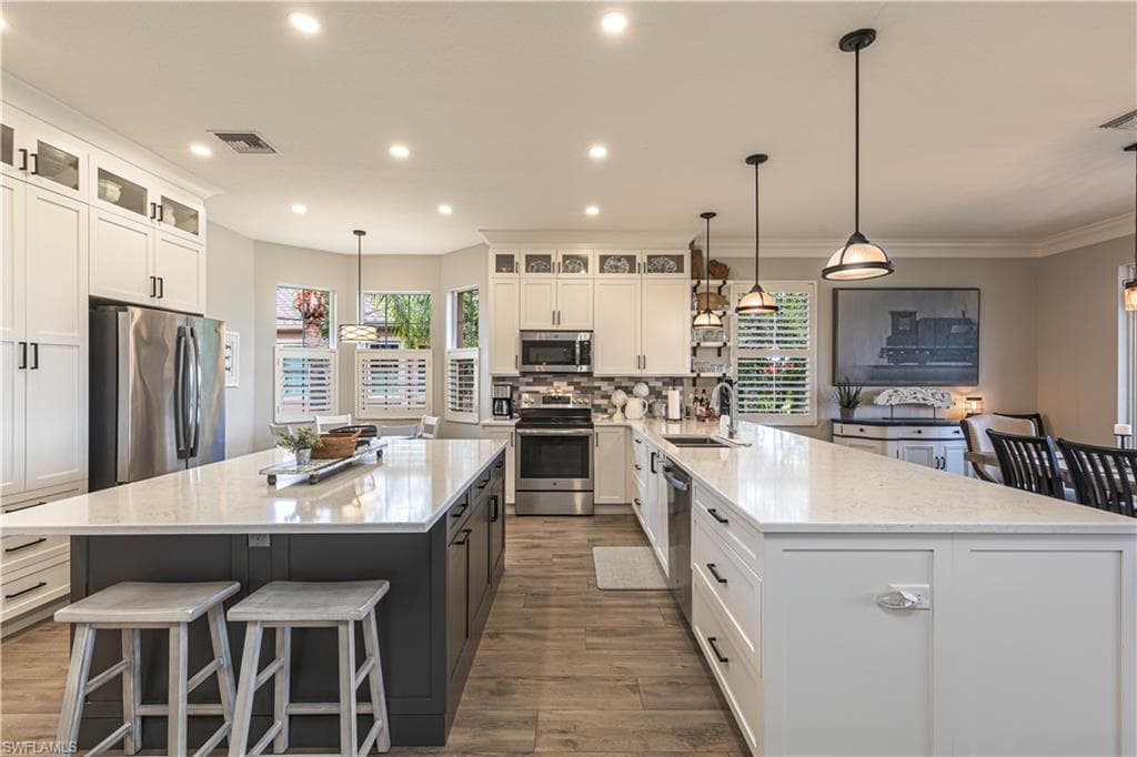 778 Regency Reserve Cir 1603, Naples, FL 34119-4