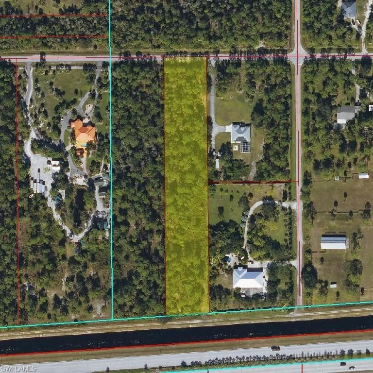 270 25th Ave NW, Naples, FL 34120-1