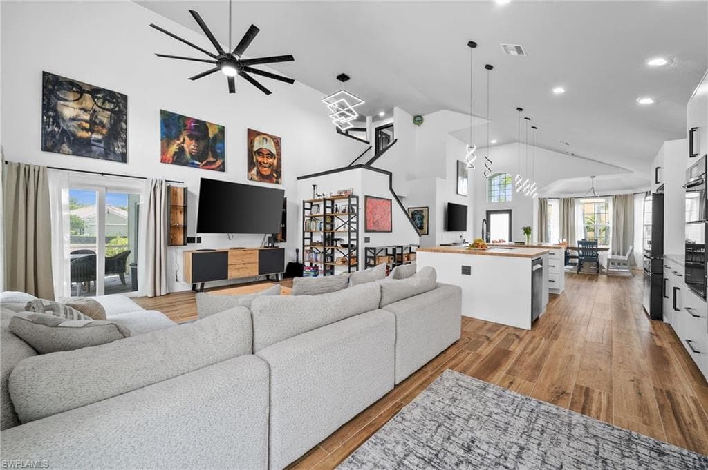 2513 Blackburn Cir, Cape Coral, FL 33991-16