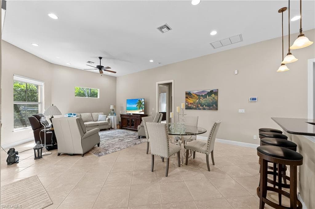 10205 Avonleigh Dr, Bonita Springs, FL 34135-9