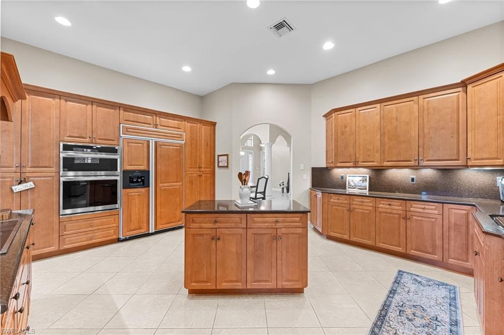 10205 Avonleigh Dr, Bonita Springs, FL 34135-14