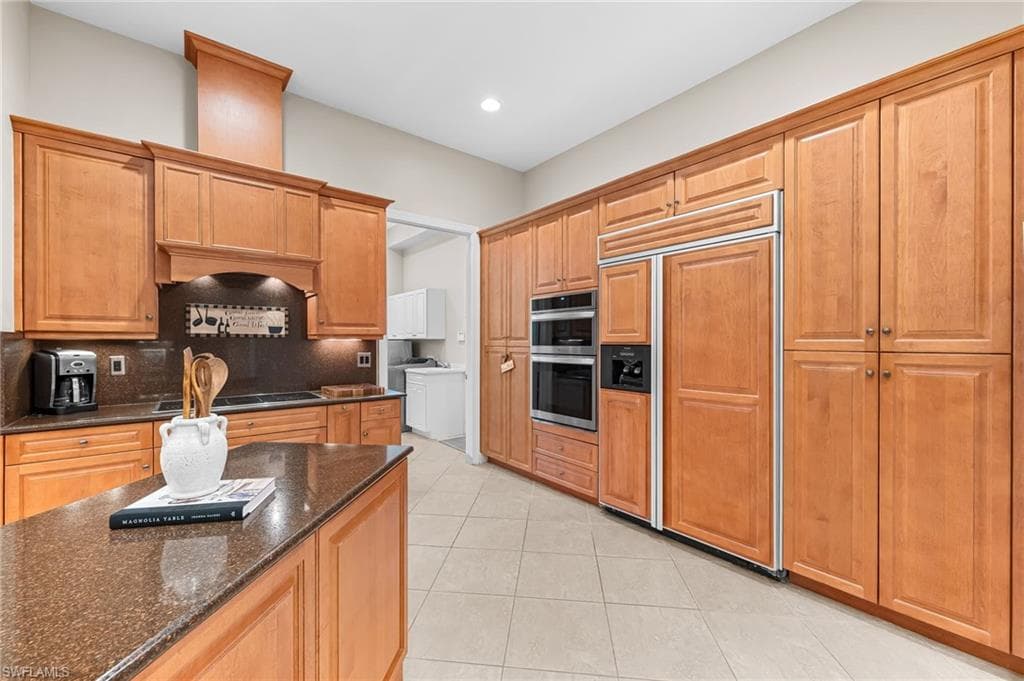 10205 Avonleigh Dr, Bonita Springs, FL 34135-15