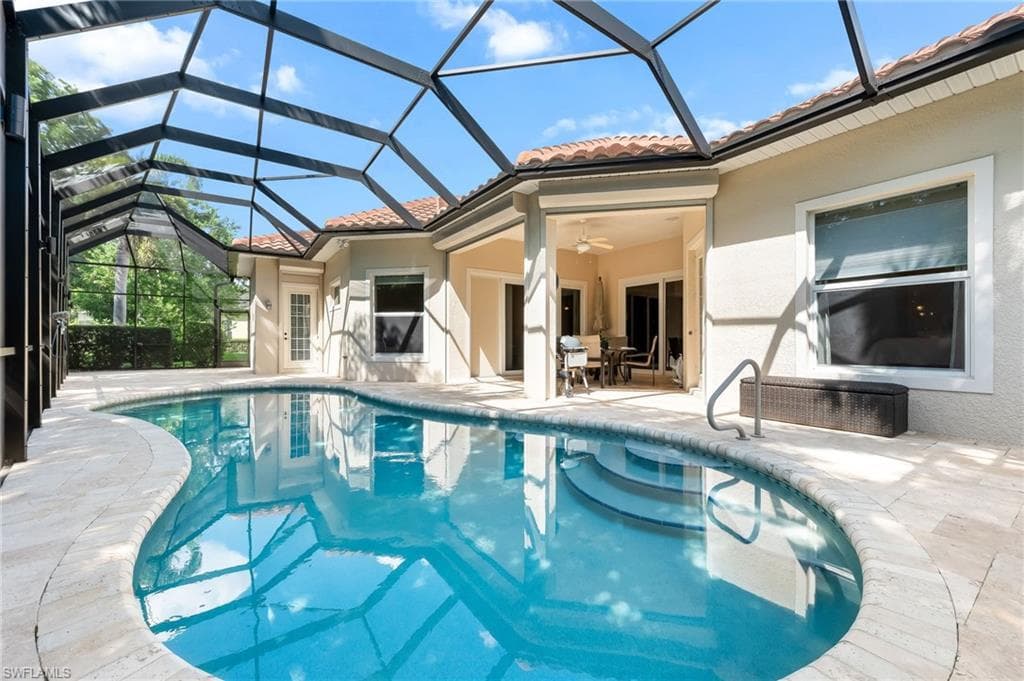 10205 Avonleigh Dr, Bonita Springs, FL 34135-30
