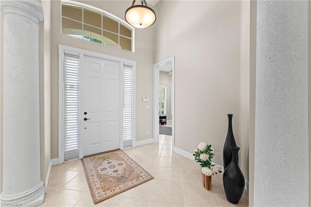 10205 Avonleigh Dr, Bonita Springs, FL 34135-3