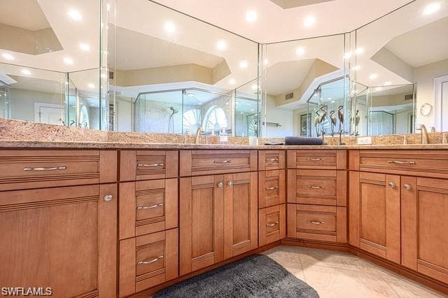 601 Beachwalk Cir L104, Naples, FL 34108-14
