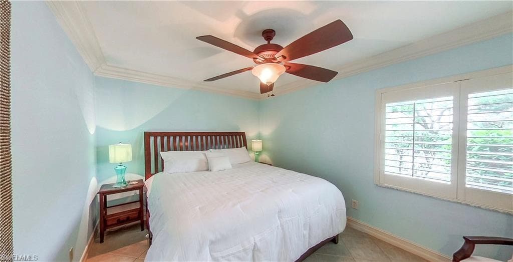 601 Beachwalk Cir L104, Naples, FL 34108-16