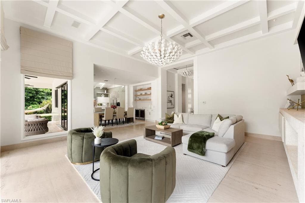 233 Ridge Dr, Naples, FL 34108-13
