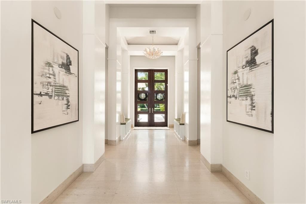 233 Ridge Dr, Naples, FL 34108-21