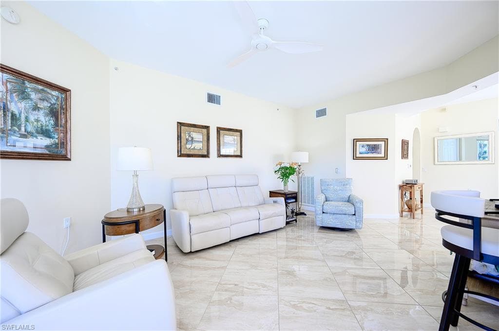 3053 Driftwood Way 3901, Naples, FL 34109-8